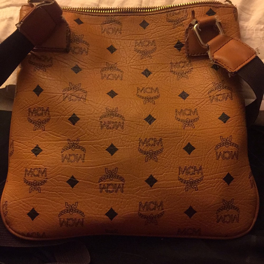 MCM bag - Picture 2 of 3